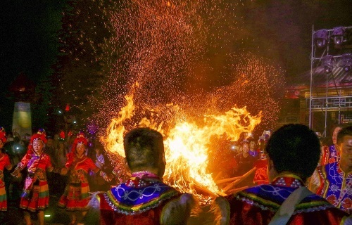 火把节点燃文旅消费新热潮