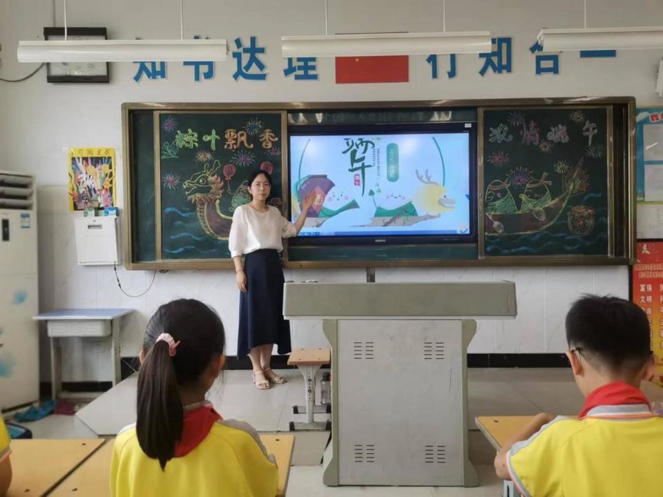 峄城区匡衡小学举办端午节主题活动
