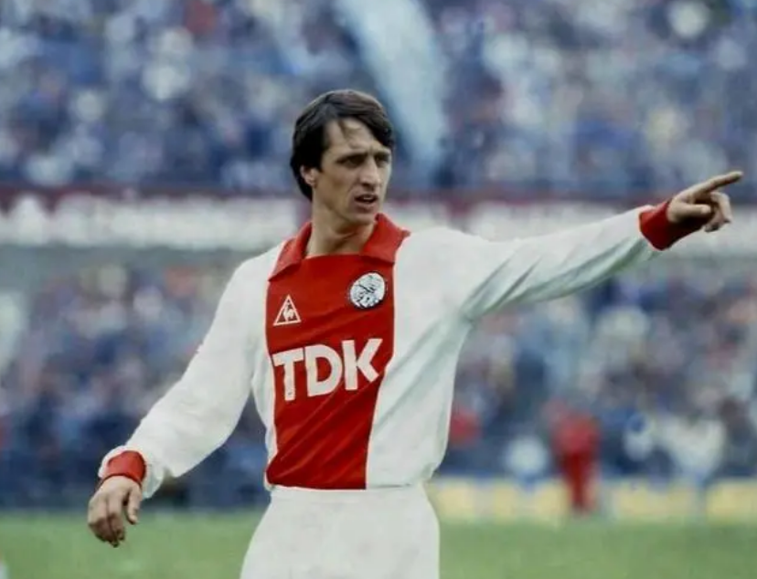 2,贝克汉姆贝克汉姆的圆月弯刀有多厉害,他的长传球有多精准,他的