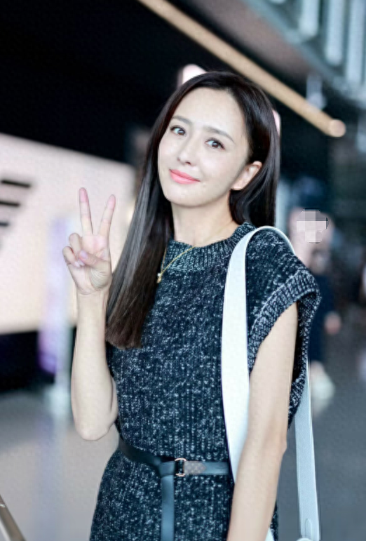 这个节目的几位主要嘉宾有郑恺,孟鹤堂,伯远,张亮,杜海涛,佟丽娅痈妹