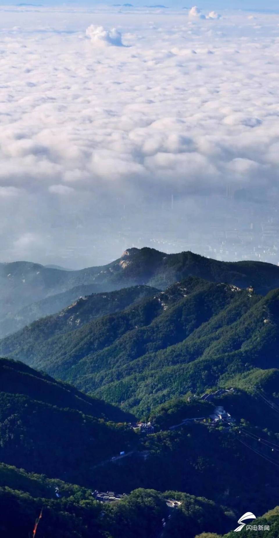 夜读丨雨中登泰山