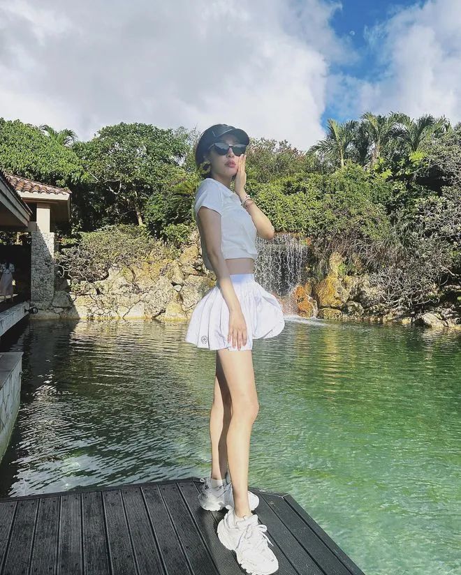 齐娇赴日本打美容针驻颜，在赌王家不受待见，离婚后尽情享受人生_腾讯新闻