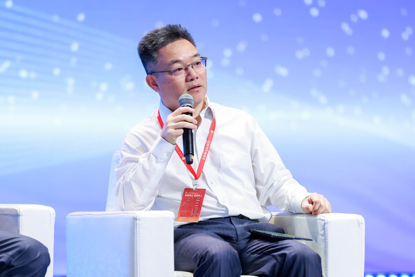 华为高级副总裁杨伟军杨伟军表示:通常来说,很多企业都认为困难是无法