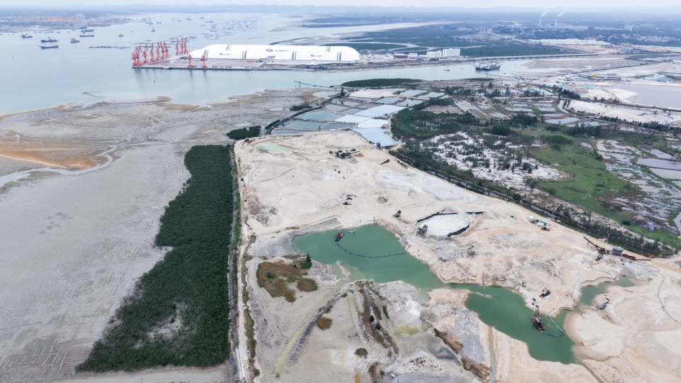 广西北部湾港建设再提速 铁山港泊位工程获国家级岸线批复_腾讯新闻