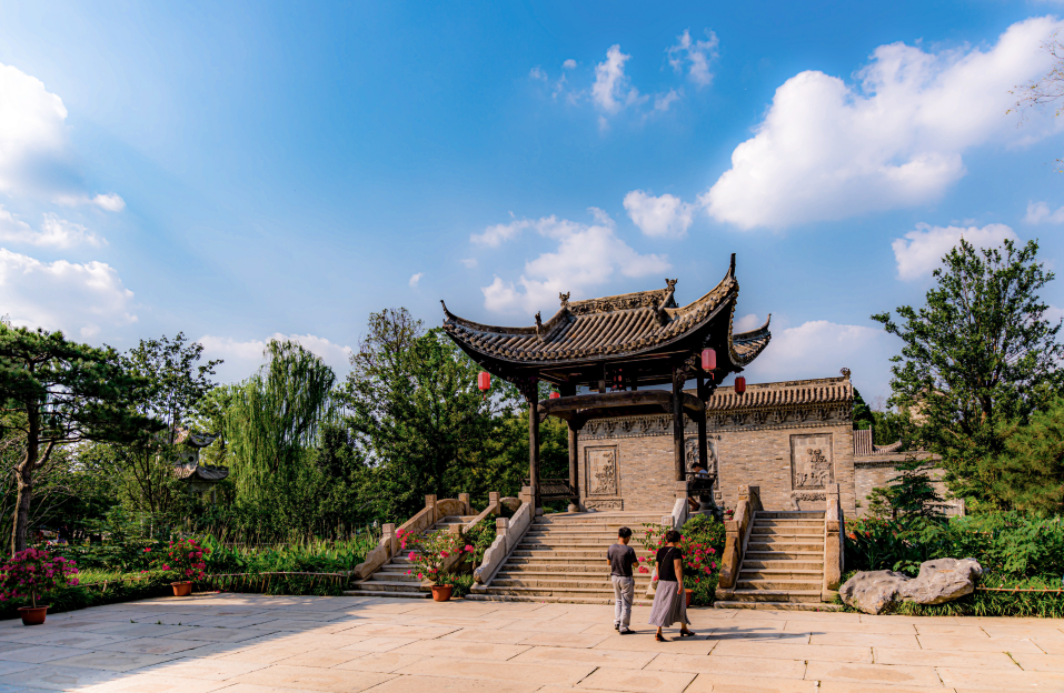 7,颍上县尤家花园·五里湖湿地旅游区说明:免费  4a级景区地点:颍上县