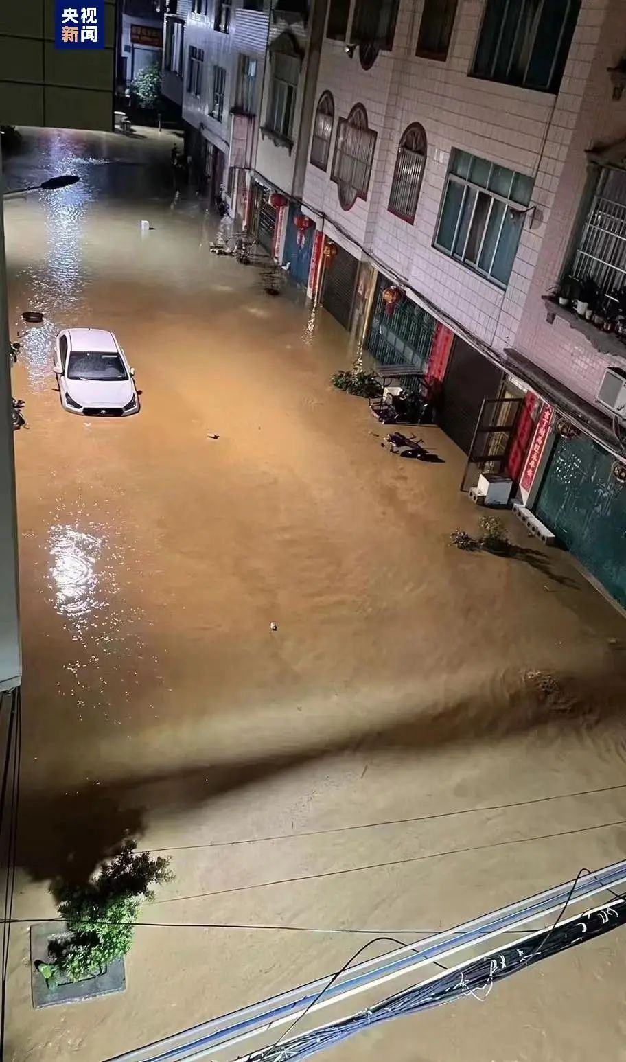 山洪灾害!超警洪水!广西多处被淹