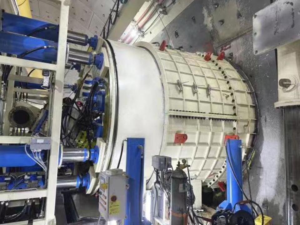 广州海珠湾隧道预计6月双线贯通