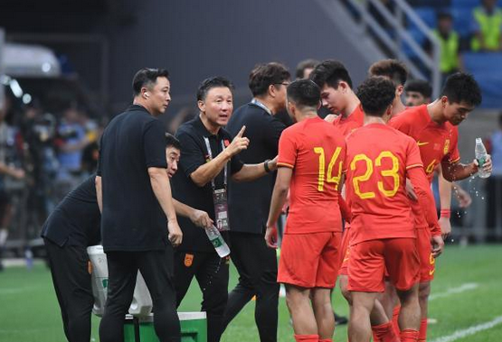 这不仅让球队的集训缺兵少将,同时也会对他们的联赛成绩造成一定的