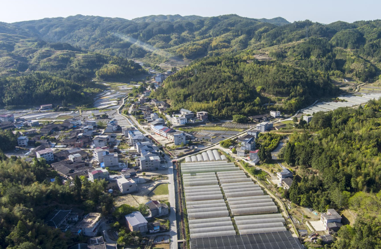 三明尤溪縣湯川鄉湯三村入選2022年度福建省森林村莊