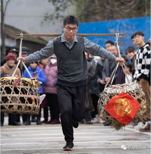 专访火炬手赵江平——超期服役,初心不改,愿做一辈子的体育人-腾讯