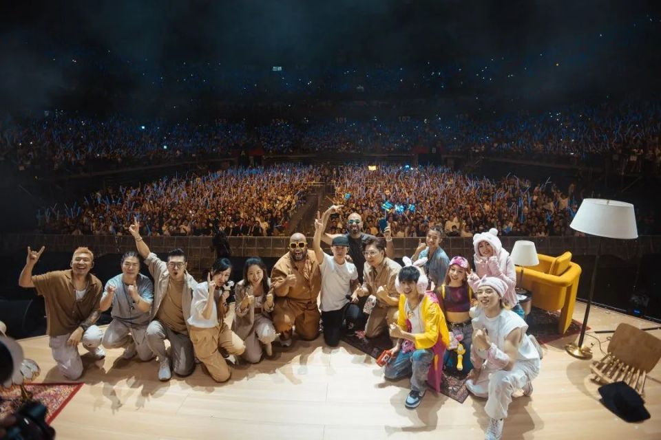 侧田周末激情开show!2023年,佛山新城擦亮"演艺之城"新名片-腾讯新闻