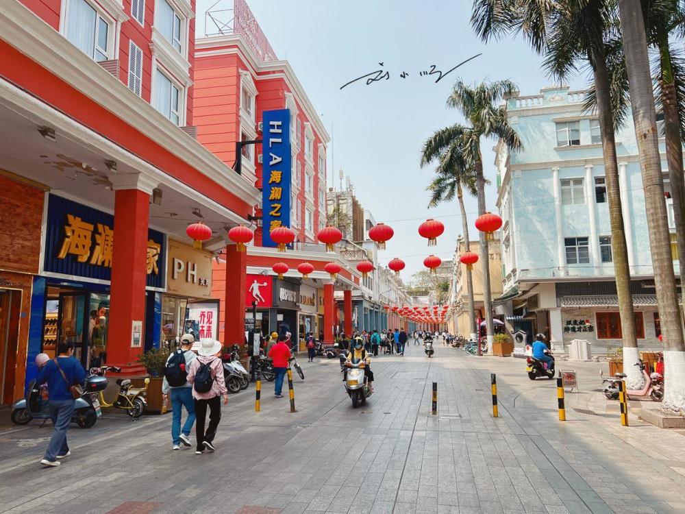 佛山市顺德区这条著名的步行街,两侧都是传统骑楼,还有好多美食_腾讯