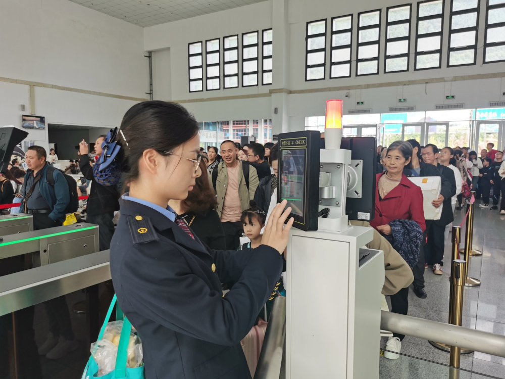 1月10日起,广元火车站新增4对旅客列车