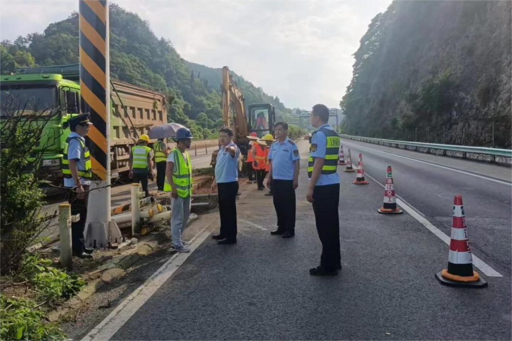 凯里这段高速公路恢复正常通行了