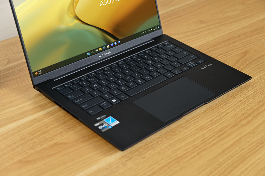 华硕灵耀142023旗舰版笔记本上手体验主打高颜值的轻薄办公本