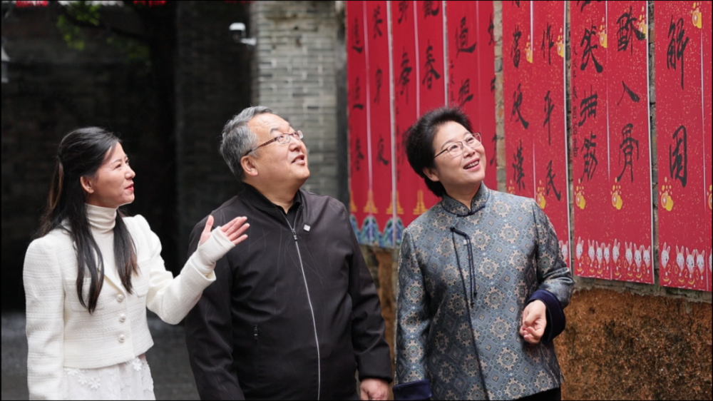 此后,观察团还深入到了中国著名侨乡玉林容县,中西合璧的民国小镇