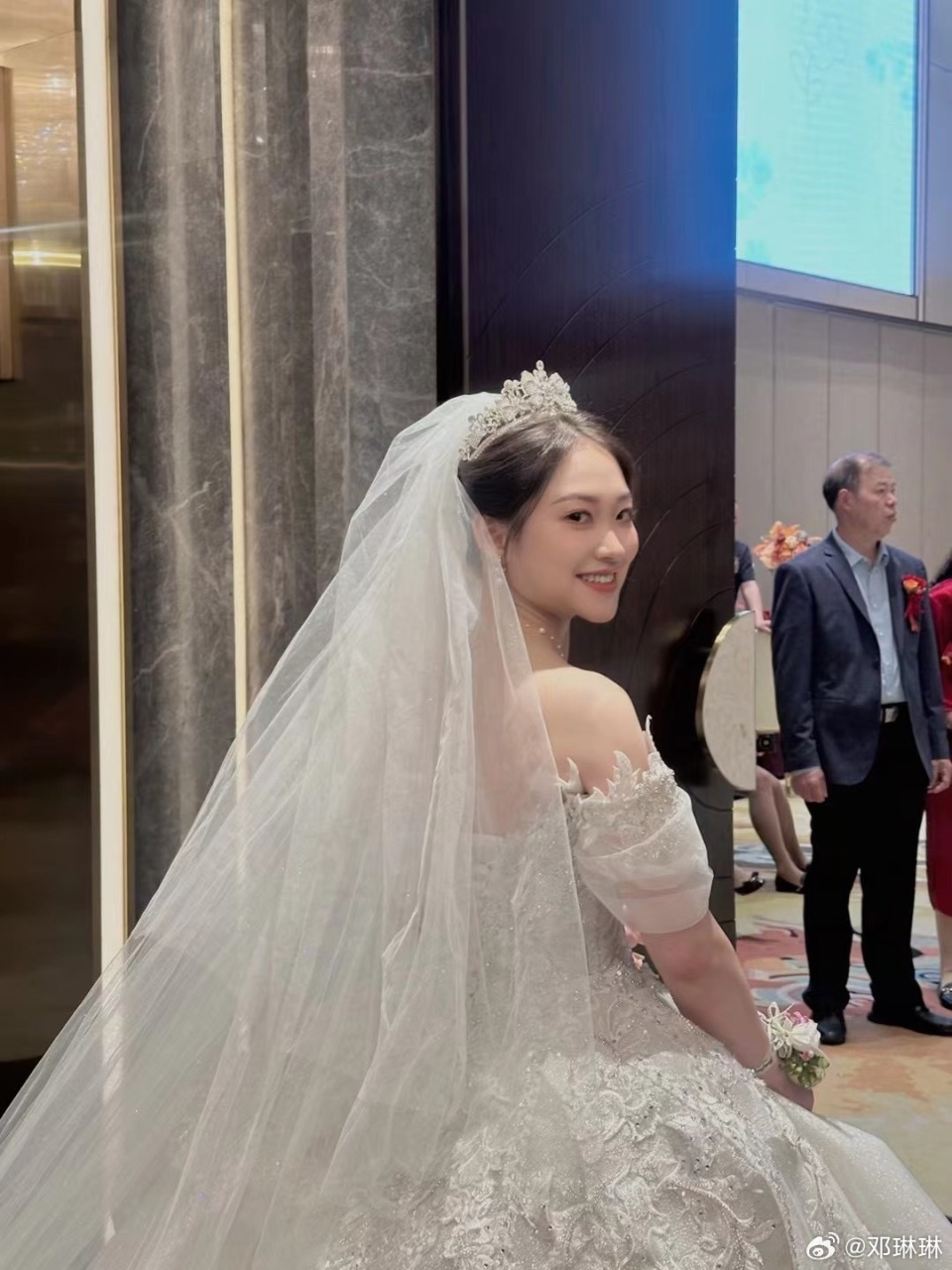 中国26岁亚运冠军大婚事业爱情双丰收退役后二次发育成北体校花