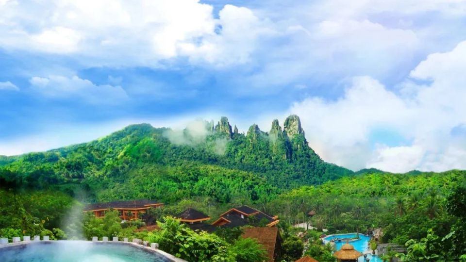 保亭辖内还有呀诺达热带雨林文化旅游区(5a级),海南槟榔谷黎苗文化