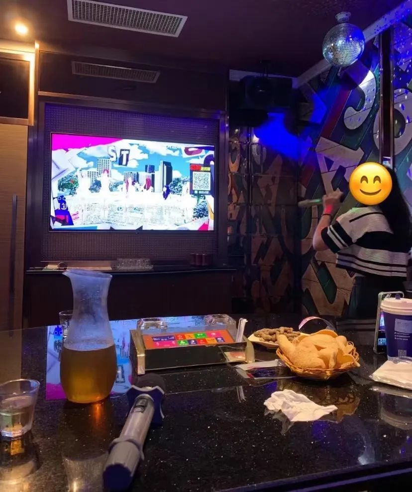 什么样的中年人,把ktv当钟点房?_腾讯新闻