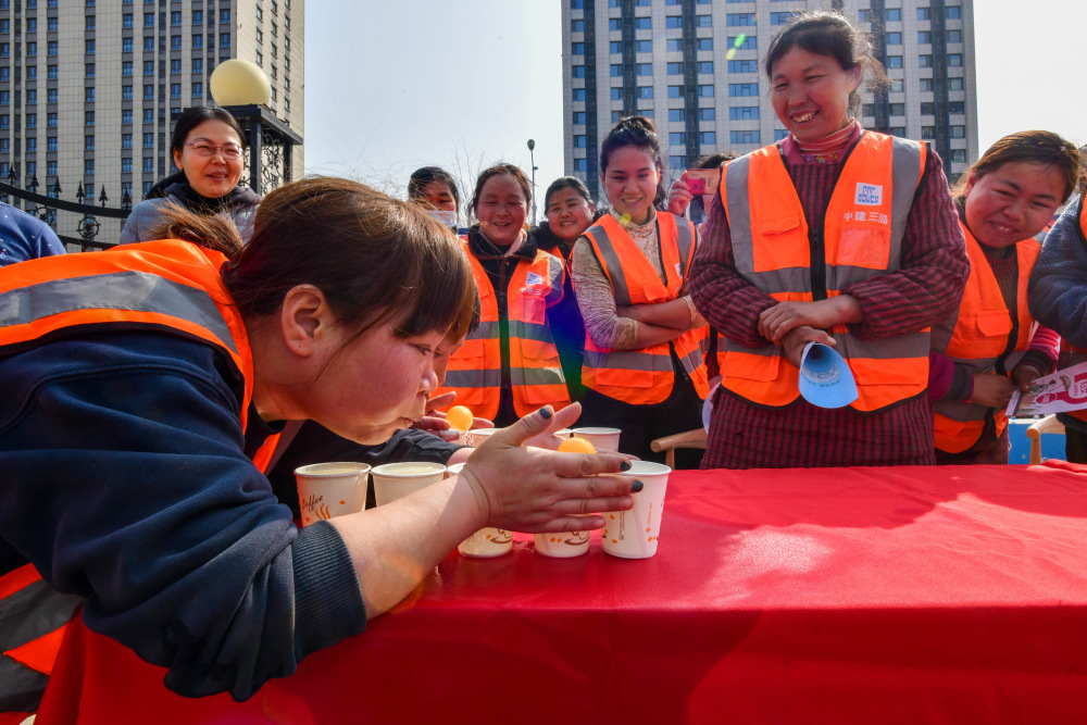 普法进工地 关爱女员工
