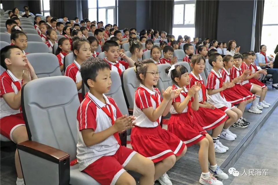 心海相依让每一个儿时的梦想都奔流入海