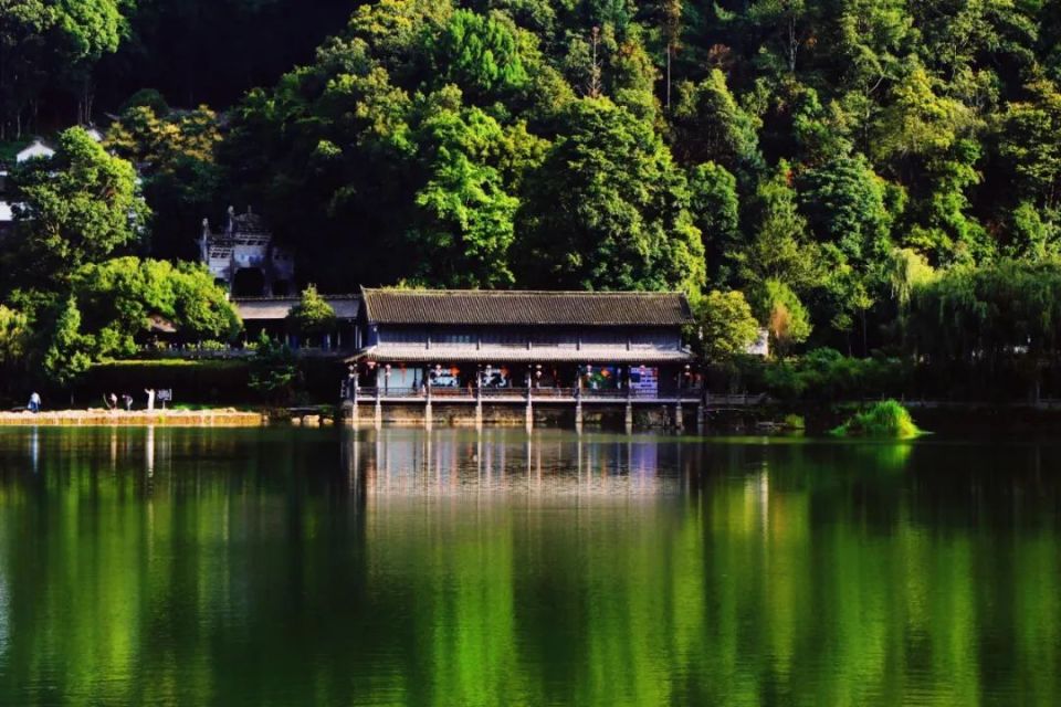 和顺古镇,高黎贡山等一大批国际化,品质化的旅游景区,"温润保山,美玉