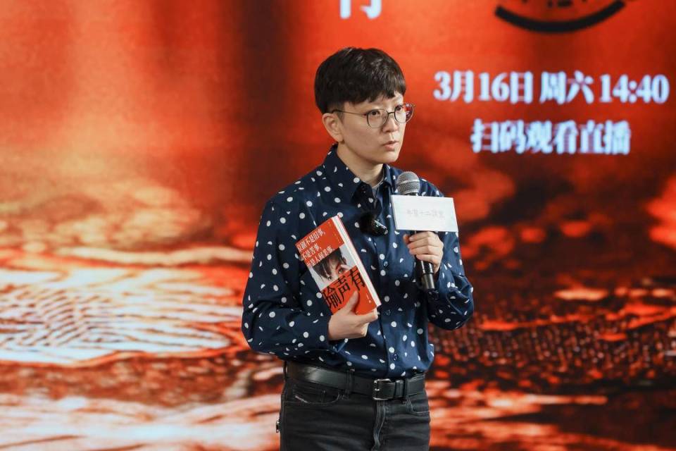 学京剧让我明白什么是艺无止境京剧名家王珮瑜携新书