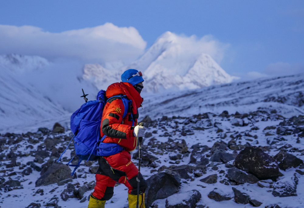 体育2023年洛堆峰登山探险活动落幕