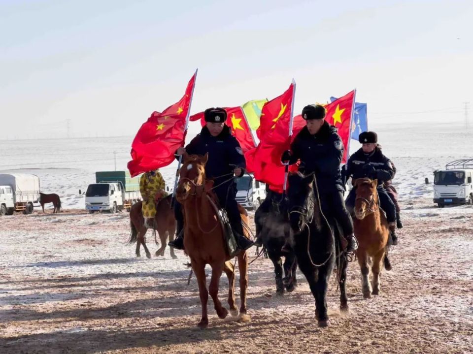 锡盟"马超"联赛苏尼特左旗站火热开赛!_腾讯新闻