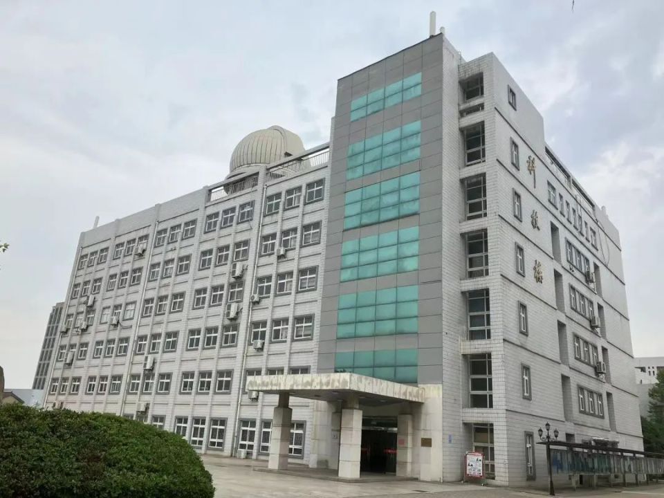 口岸中学新校区图片