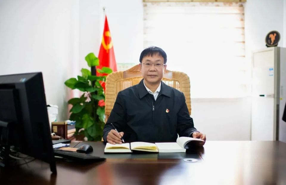陈小平简历