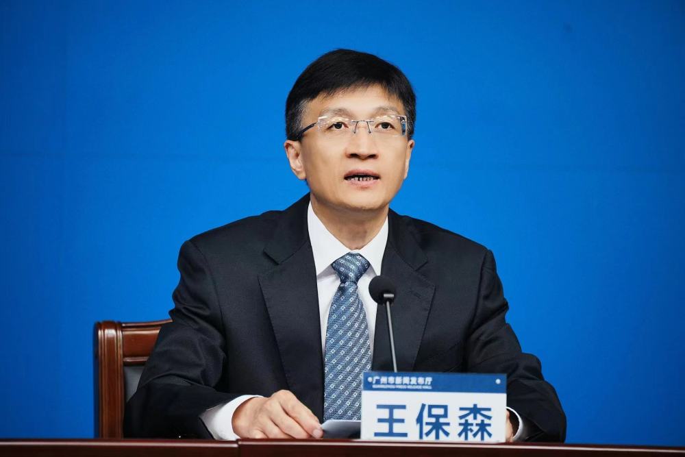 广州市住房和城乡建设局副局长,新闻发言人王保森表示,近年来,广州市