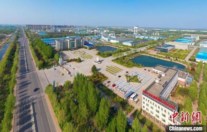 当下,在山东,像禹城市一样布局生物制造业的地方不在少数,以新质生产