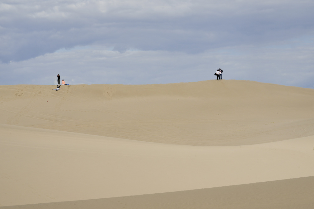 西藏扎囊国家沙漠公园引客来