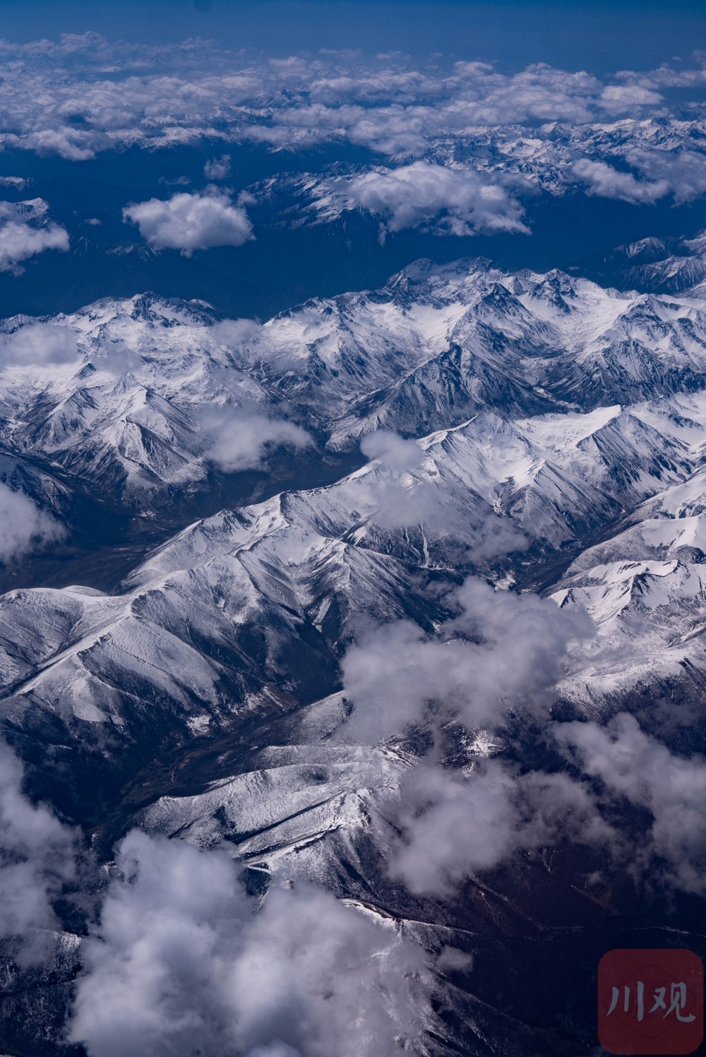 c视觉从万米高空鸟瞰蜀山之王贡嘎山