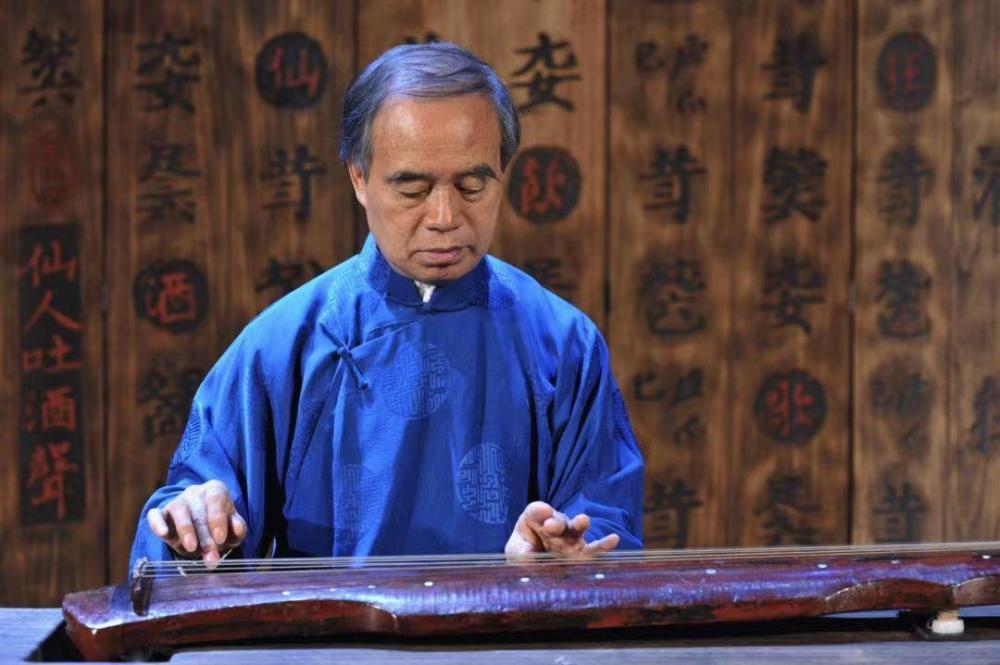 李蓬蓬和1267岁的"九霄环佩"火了!她的父亲广州乐迷很熟悉_腾讯新闻