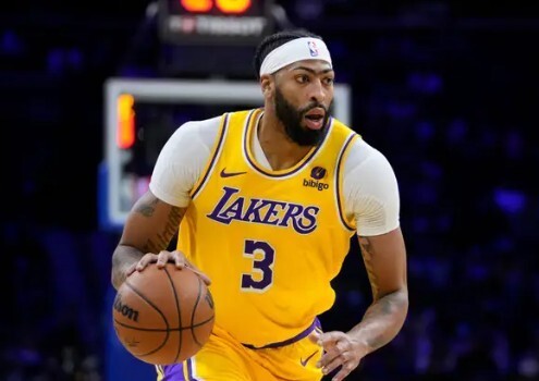 戴维斯赛季回顾:出勤场次新高,场均24.7 12.