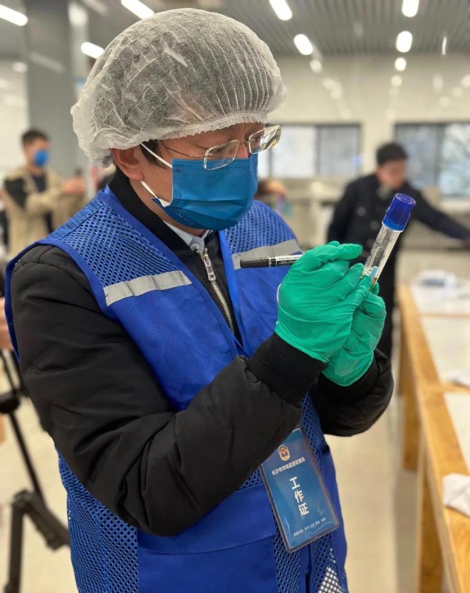 监管局持续开展"你点我检",计划全年完成不少于1000批次抽检_腾讯新闻