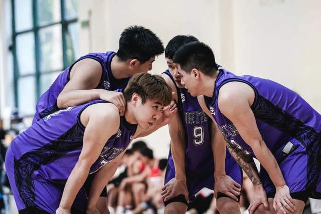 说实话我觉得野球帝挺强的