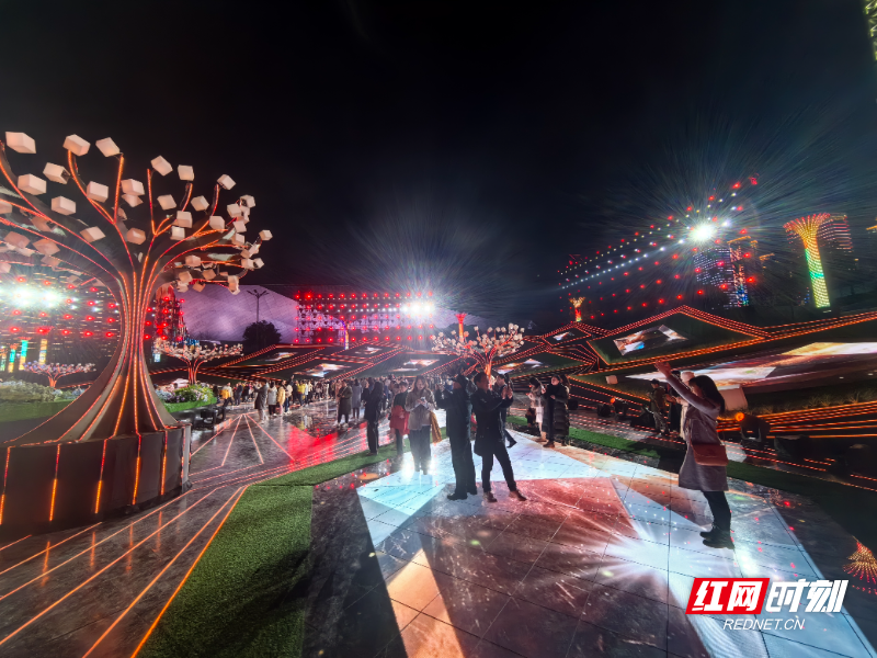 组图丨春节长沙网红打卡点热闹非凡