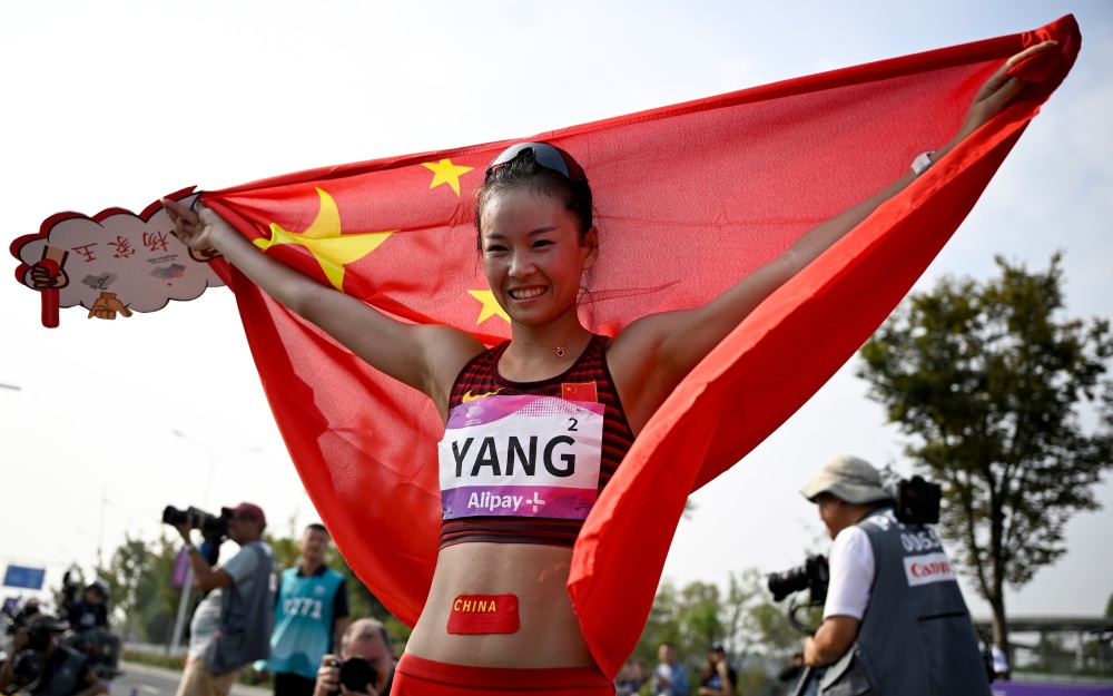杨家玉提鞋后上演绝杀中国女子竞走亚运6连冠