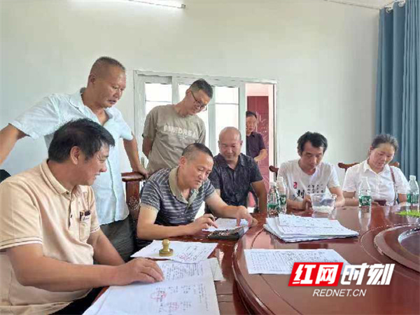 东安县花桥镇推进邵永高铁征地拆迁工作:以项目之"进"鼓足发展之"劲"