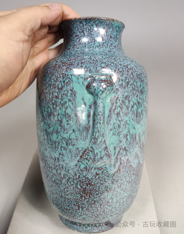 瓷器鉴赏:清乾隆 炉钧釉灯笼瓶_腾讯新闻