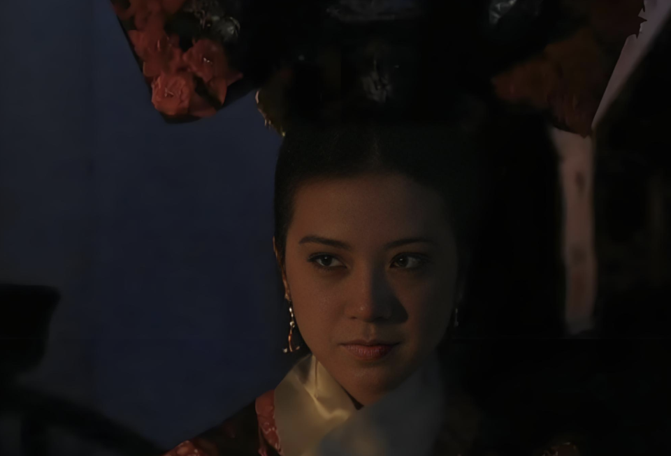 “郑春华”武晔在《雍正王朝》里那么美，怎么拍一部剧就熄火了？_腾讯新闻