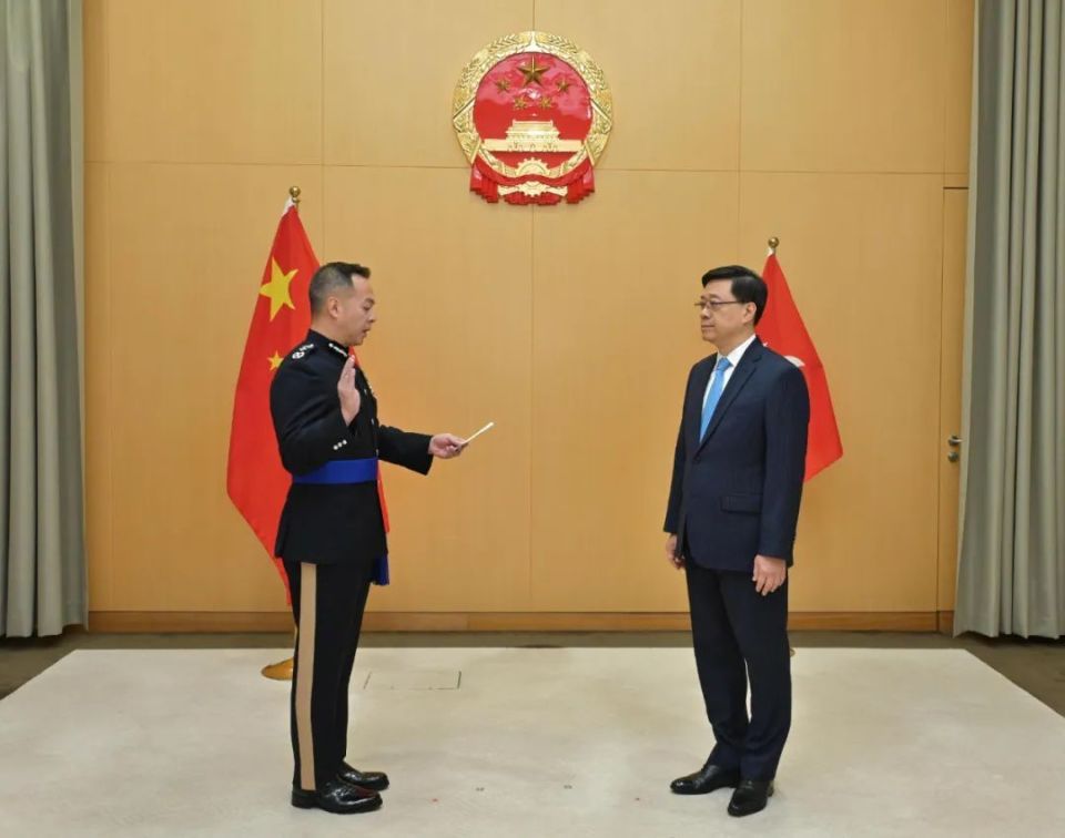 接棒香港警务处处长，周一鸣将抓三大重点_腾讯新闻
