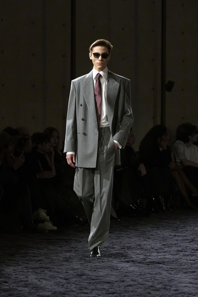 saint laurent圣罗兰 2024冬季男装系列_腾讯新闻
