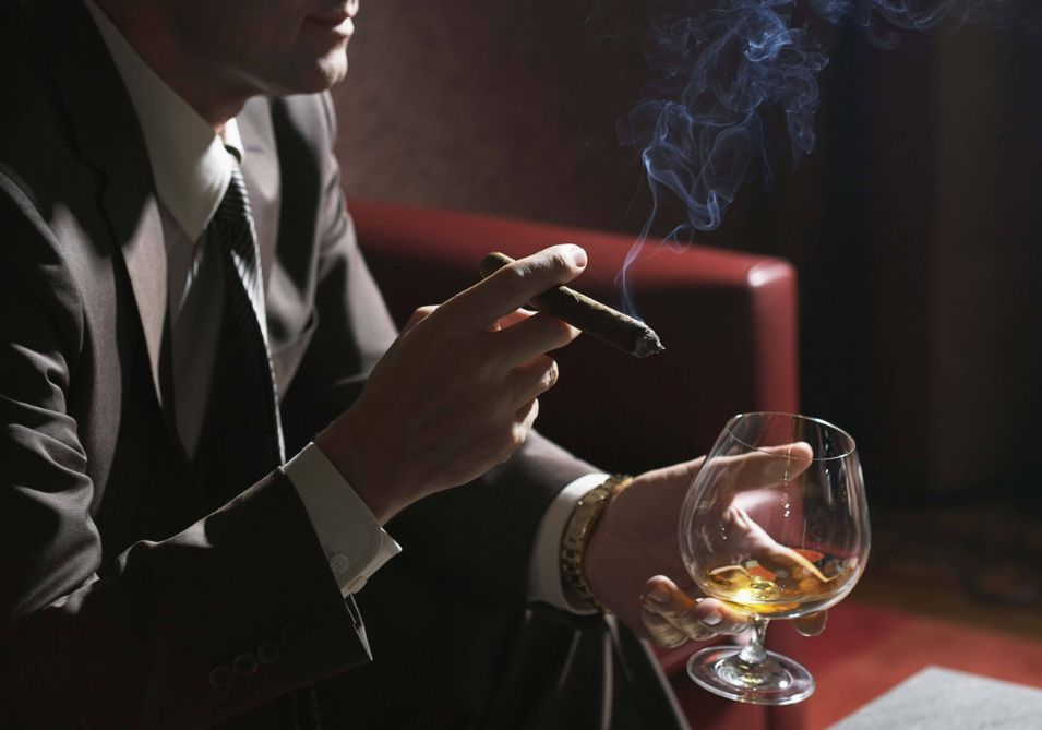 男性衰老的"加速器"公布,烟酒排名垫底,警告:能不做就不做