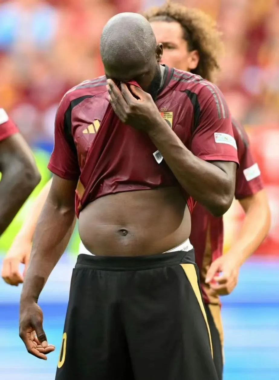 用卢卡库发明新语言