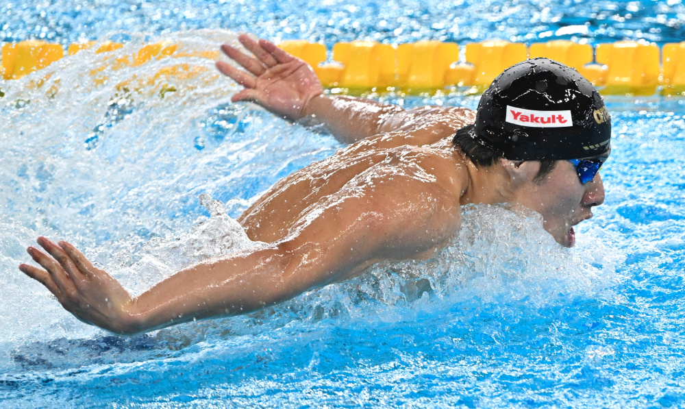 游泳男子200米蝶泳决赛赛况