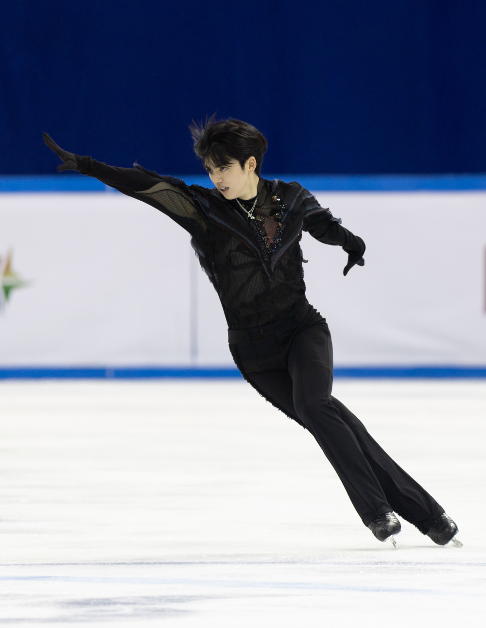 花样滑冰——2023上海超级杯男单自由滑比赛赛况_腾讯新闻